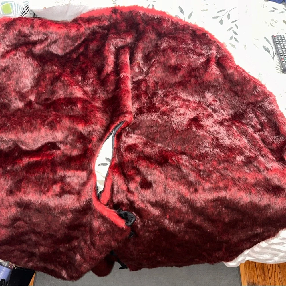 Nicole Miller Burgundy Faux Fur Cover